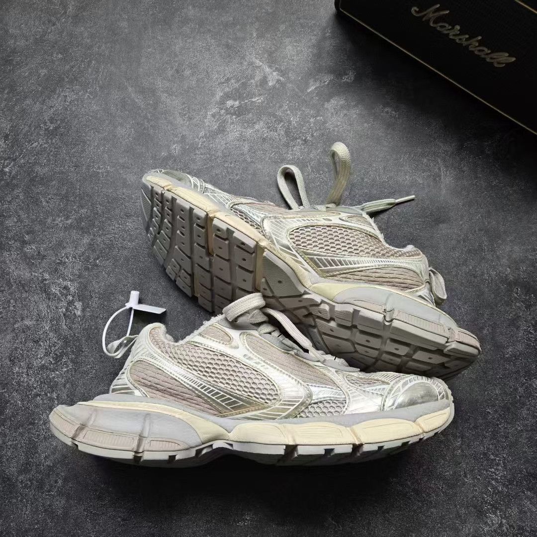 Balenciaga Balenciaga Beige Lowtop Sneakers XXXL Men Size US 10 / EU 43 - 3 Thumbnail