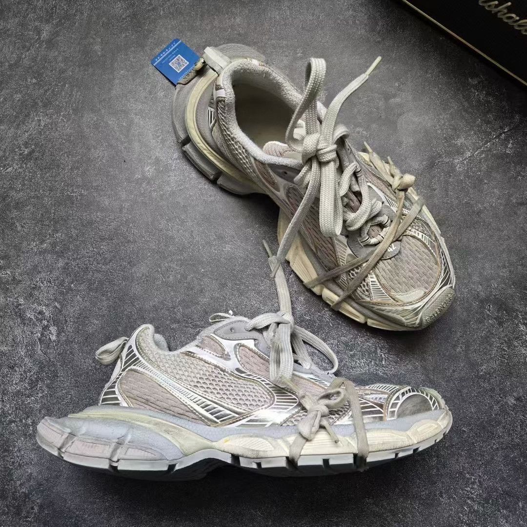 Balenciaga Balenciaga Beige Lowtop Sneakers XXXL Men Size US 10 / EU 43 - 6 Thumbnail