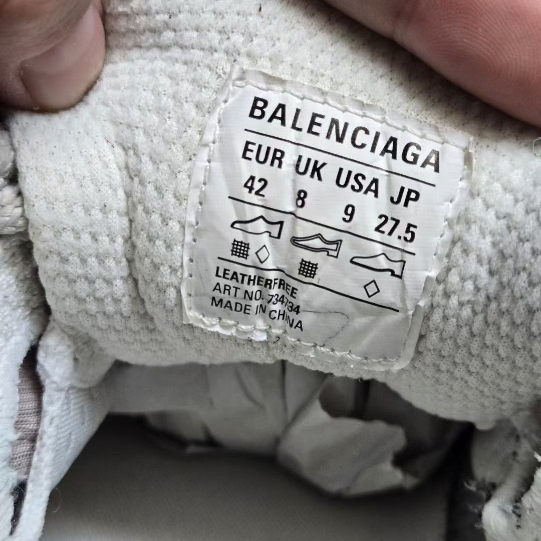 Balenciaga Balenciaga Beige Lowtop Sneakers XXXL Men Size US 10 / EU 43 - 5 Thumbnail