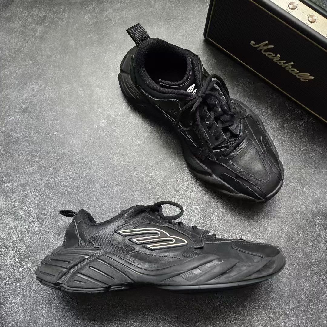 Balenciaga Balenciaga Black Lowtop Sneakers 40 Men Size US 7.5 / EU 40-41 - 5 Thumbnail