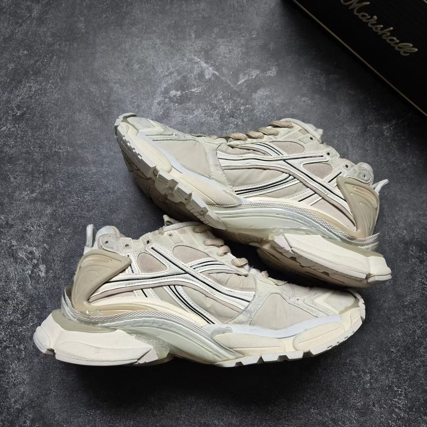 Balenciaga Balenciaga Running White Lowtop Sneakers 41 Men Size US 8.5 / EU 41-42 - 9 Thumbnail