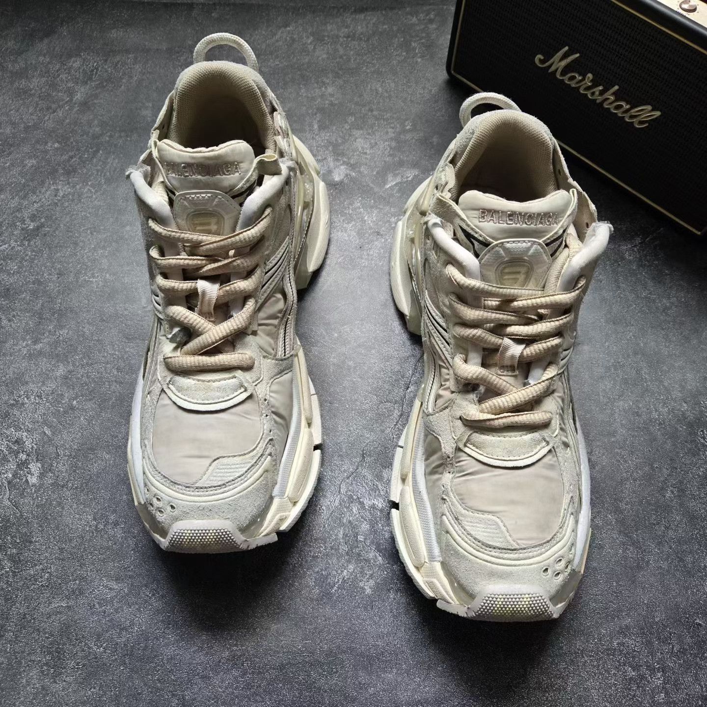 Balenciaga Balenciaga Running White Lowtop Sneakers 41 Men Size US 8.5 / EU 41-42 - 2 Thumbnail