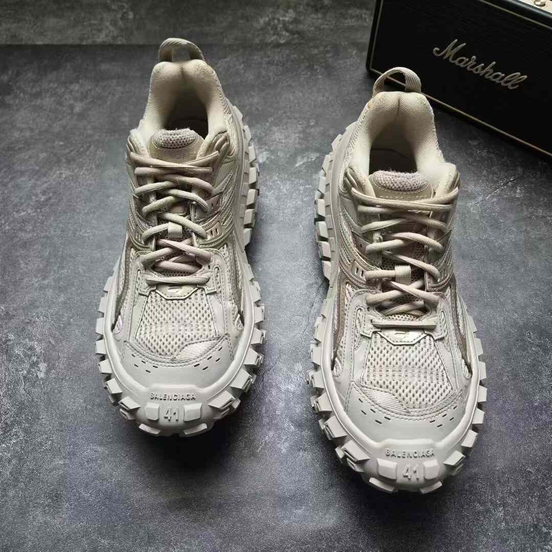 Balenciaga Balenciaga Brown Lowtop Sneakers 41 Men Size US 8.5 / EU 41-42 - 2 Thumbnail