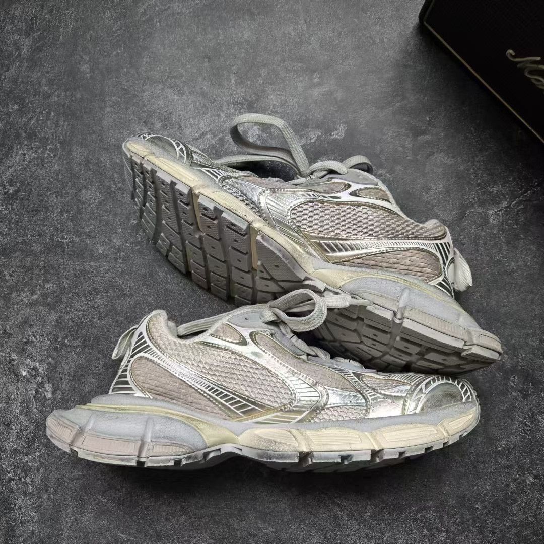 Balenciaga Balenciaga Beige Lowtop Sneakers XXXL Men Size US 10 / EU 43 - 9 Thumbnail