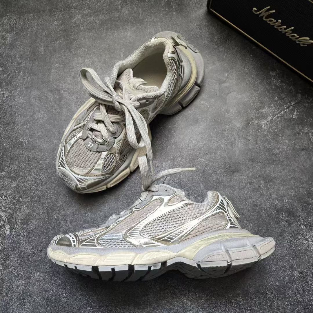 Balenciaga Balenciaga Beige Lowtop Sneakers XXXL Women Size US 8 / IT 38 - 4 Thumbnail