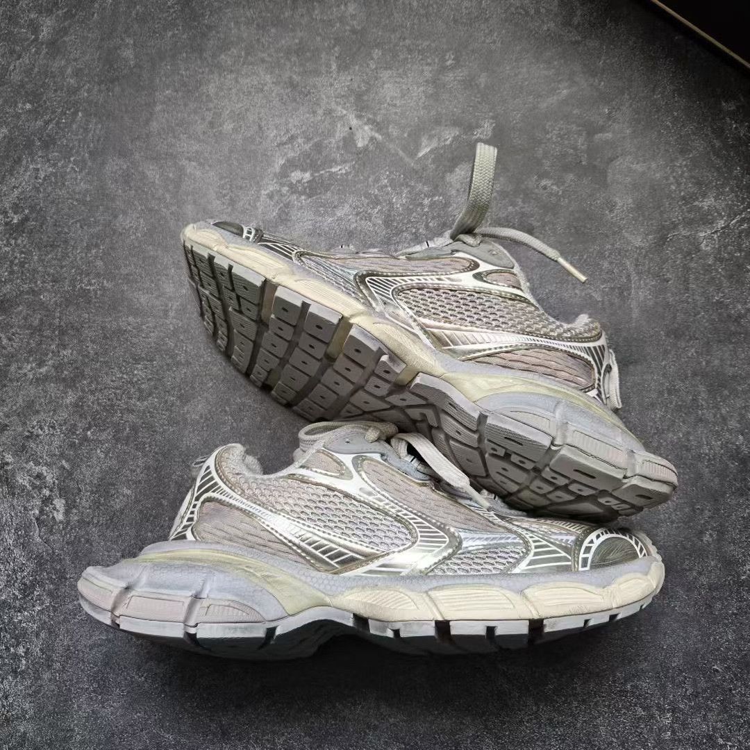 Balenciaga Balenciaga Beige Lowtop Sneakers XXXL Women Size US 8 / IT 38 - 8 Thumbnail