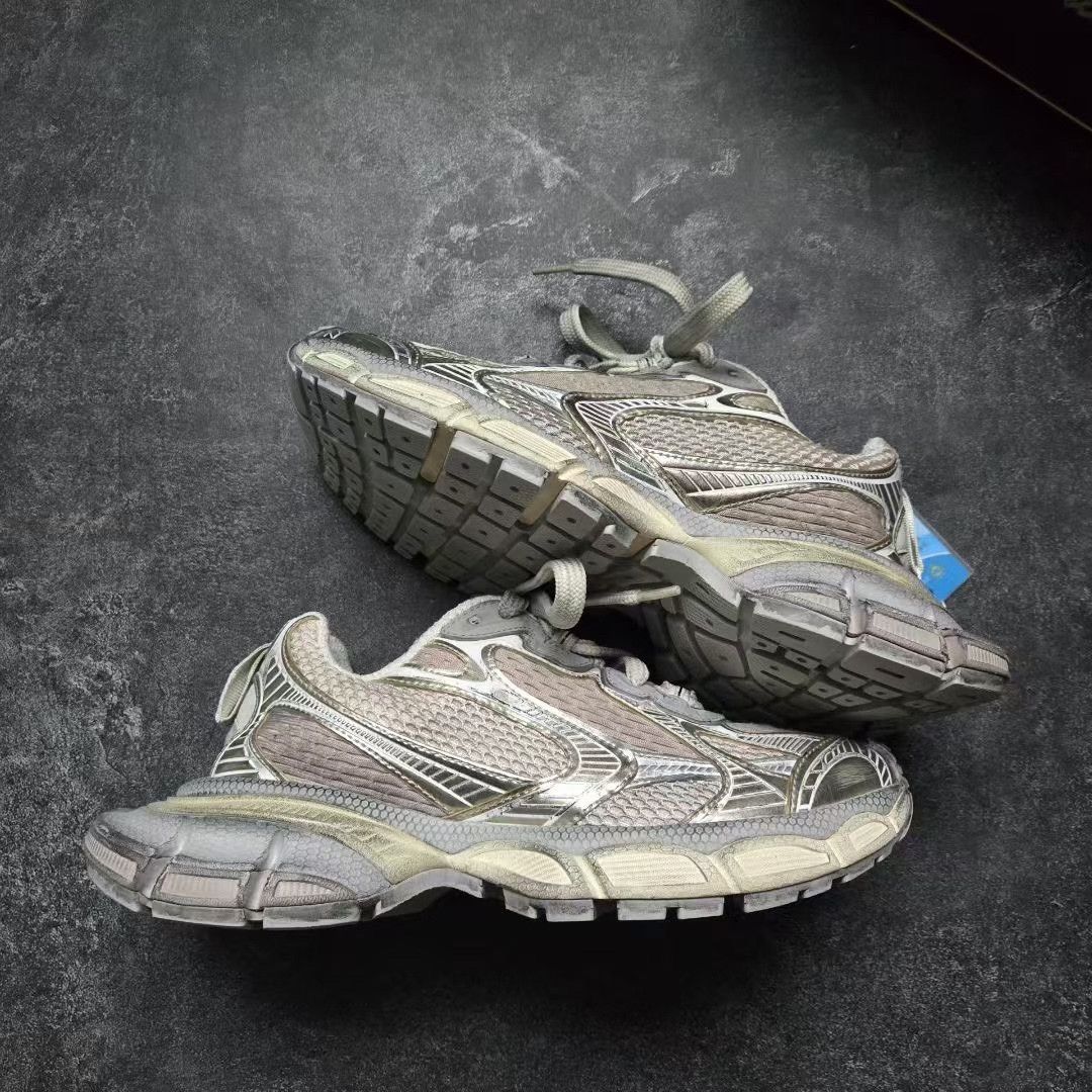 Balenciaga Balenciaga Beige Lowtop Sneakers XXXL Women Size US 8 / IT 38 - 8 Thumbnail