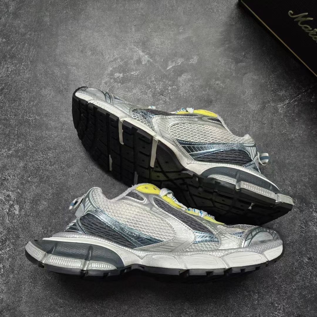 Balenciaga Balenciaga Gray Lowtop Sneakers XXXL Men Size US 10 / EU 43 - 9 Thumbnail