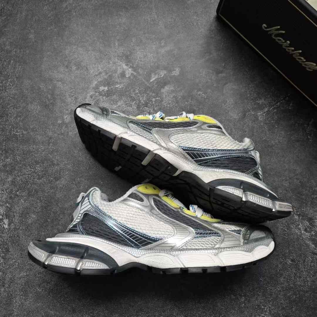 Balenciaga Balenciaga Gray Lowtop Sneakers XXXL Men Size US 10 / EU 43 - 8 Thumbnail