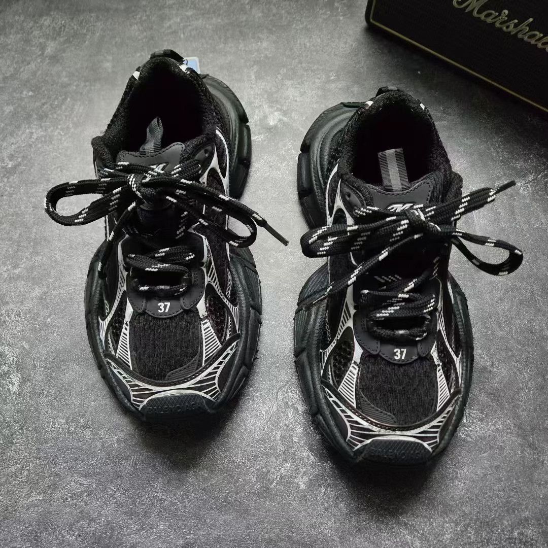 Balenciaga Balenciaga Silver Lowtop Sneakers XXXL Women Size US 8 / IT 38 - 2 Thumbnail