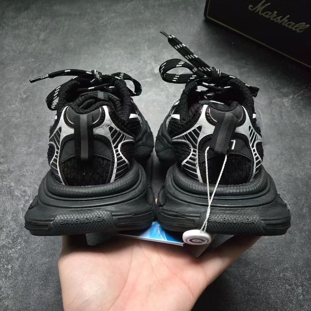 Balenciaga Balenciaga Silver Lowtop Sneakers XXXL Women Size US 8 / IT 38 - 3 Thumbnail