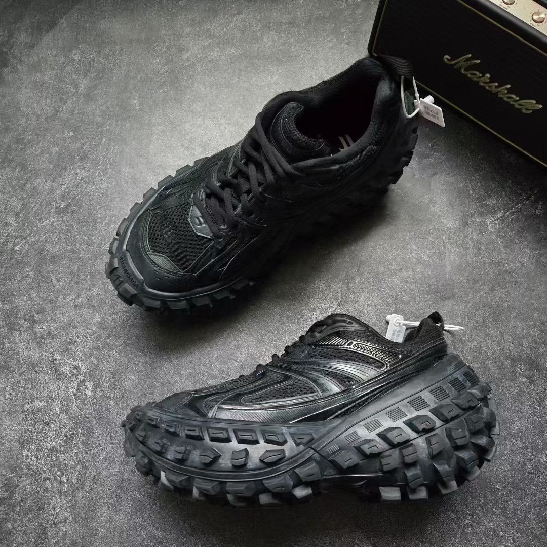 Balenciaga Balenciaga Black Lowtop Sneakers 41 Men Size US 8.5 / EU 41-42 - 4 Thumbnail