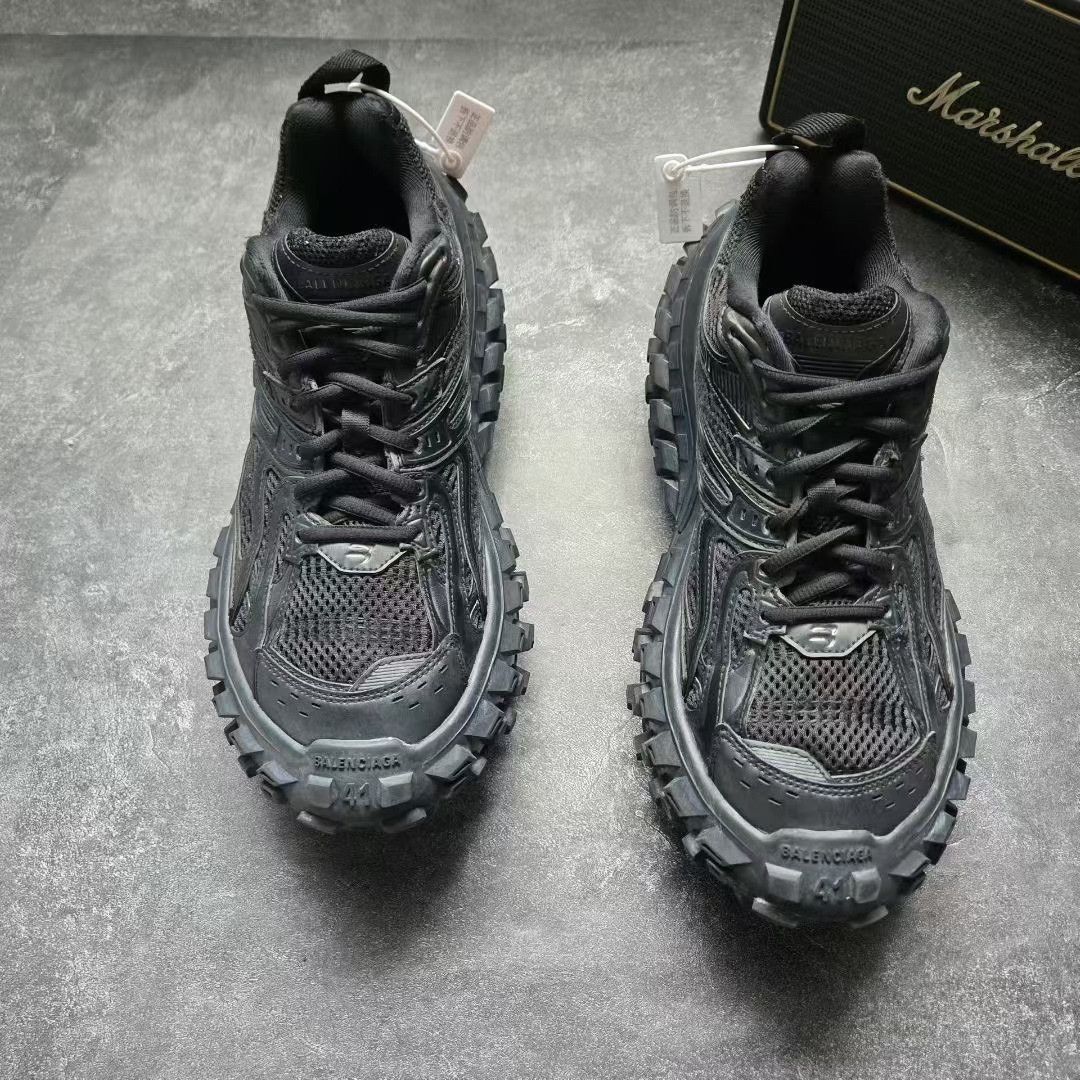 Balenciaga Balenciaga Black Lowtop Sneakers 41 Men Size US 8.5 / EU 41-42 - 2 Thumbnail
