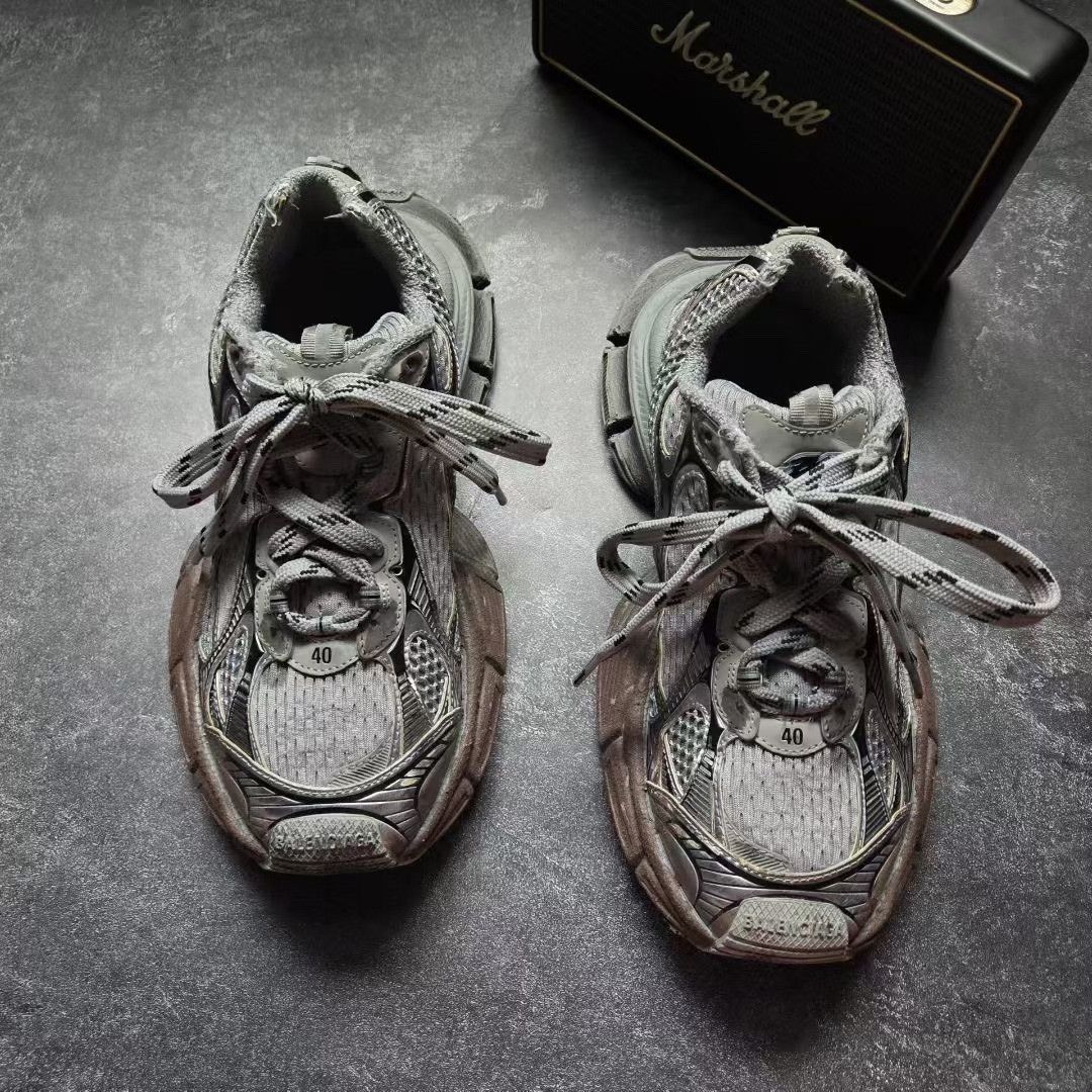 Balenciaga Balenciaga Silver Lowtop Sneakers XXXL Men Size US 10 / EU 43 - 3 Thumbnail