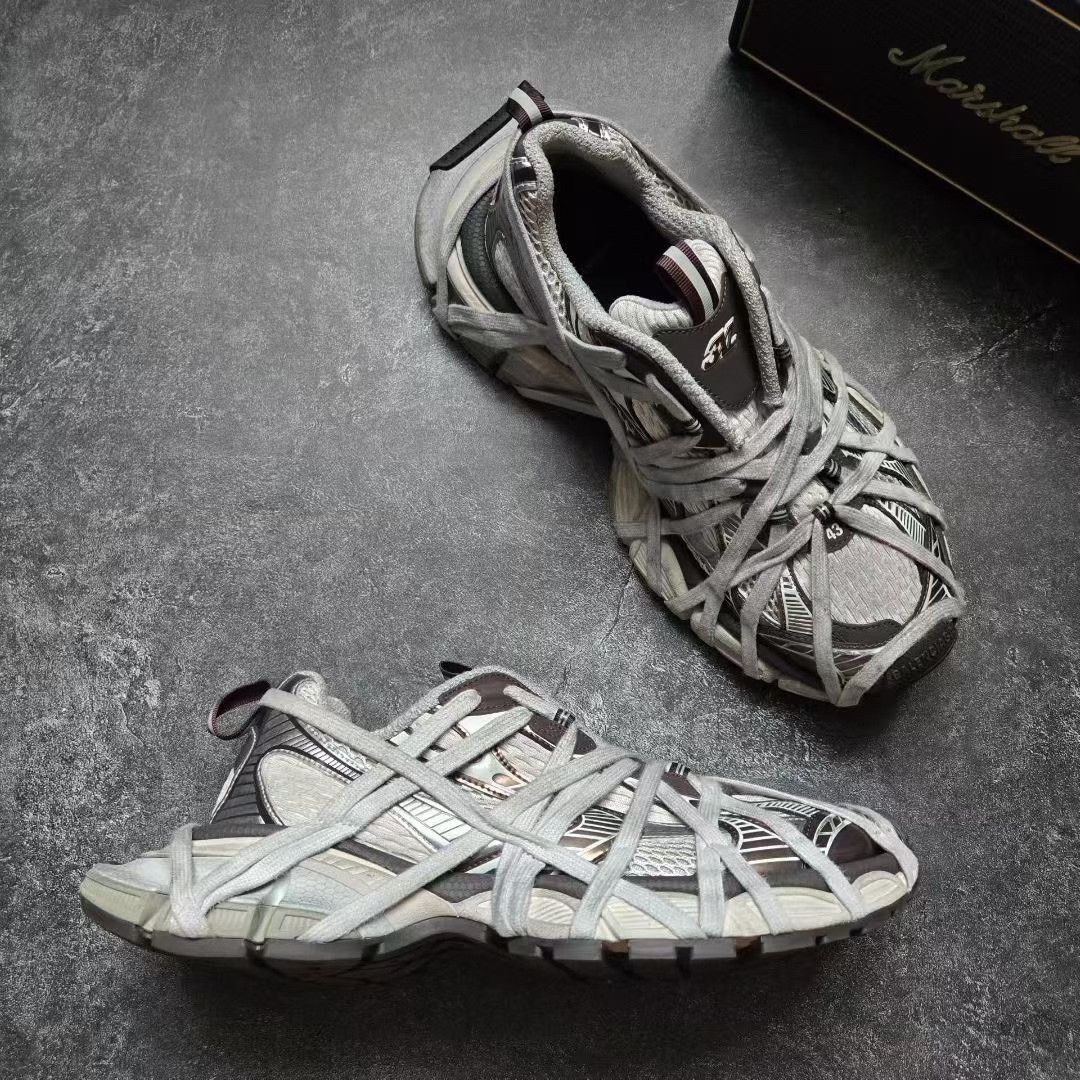 Balenciaga Balenciaga Gray Lowtop Sneakers XXXL Men Size US 10 / EU 43 - 5 Thumbnail