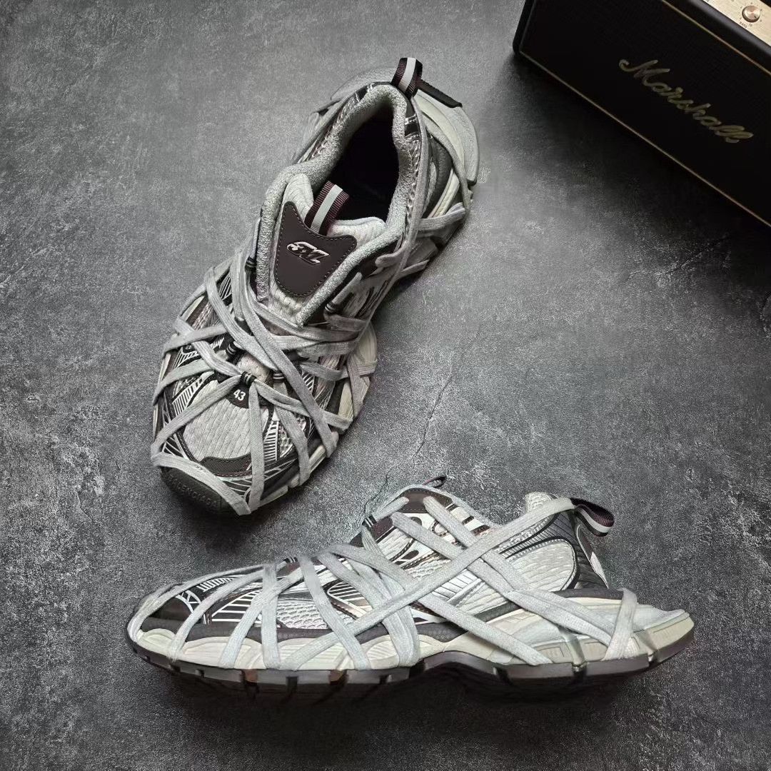 Balenciaga Balenciaga Gray Lowtop Sneakers XXXL Men Size US 10 / EU 43 - 4 Thumbnail
