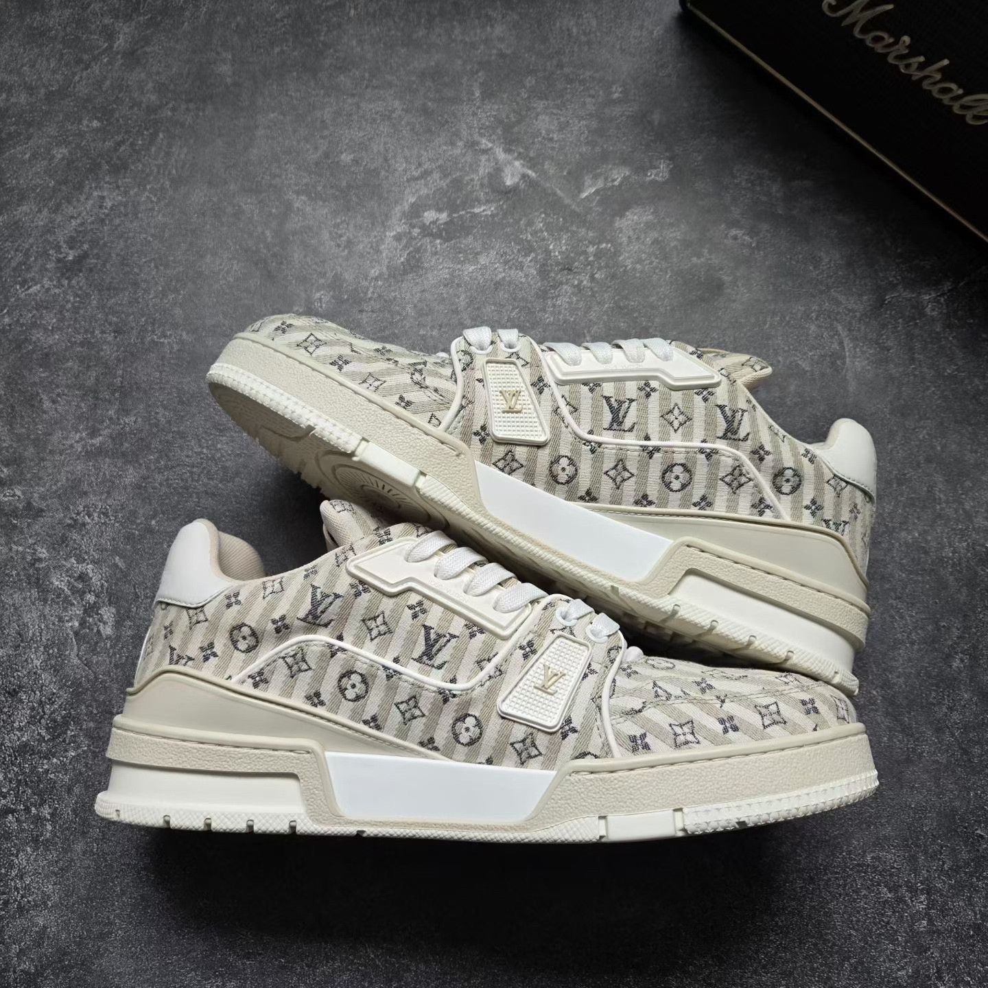 Louis Vuitton Louis Vuitton Training Gray Lowtop Sneakers 41 Men Size US 8.5 / EU 41-42 - 9 Thumbnail