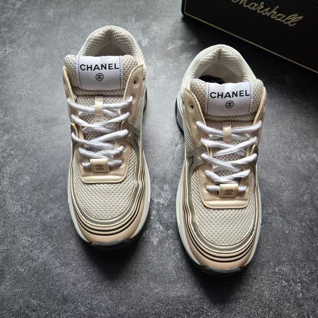 Chanel Chanel Gold Lowtop Sneakers 36 Women Size US 6 / IT 36 - 3 Thumbnail