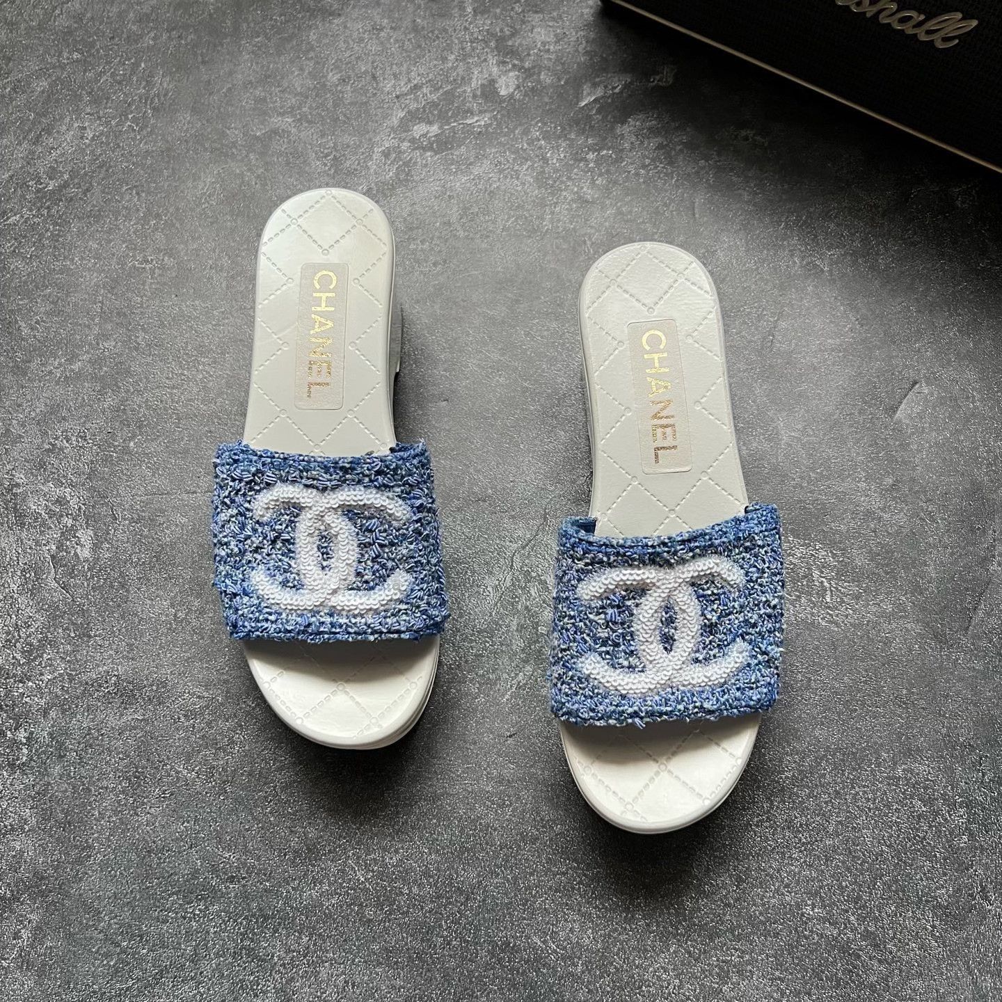 Chanel Chanel Blue Sandals 24 Women Size US 8 / IT 38 - 3 Thumbnail