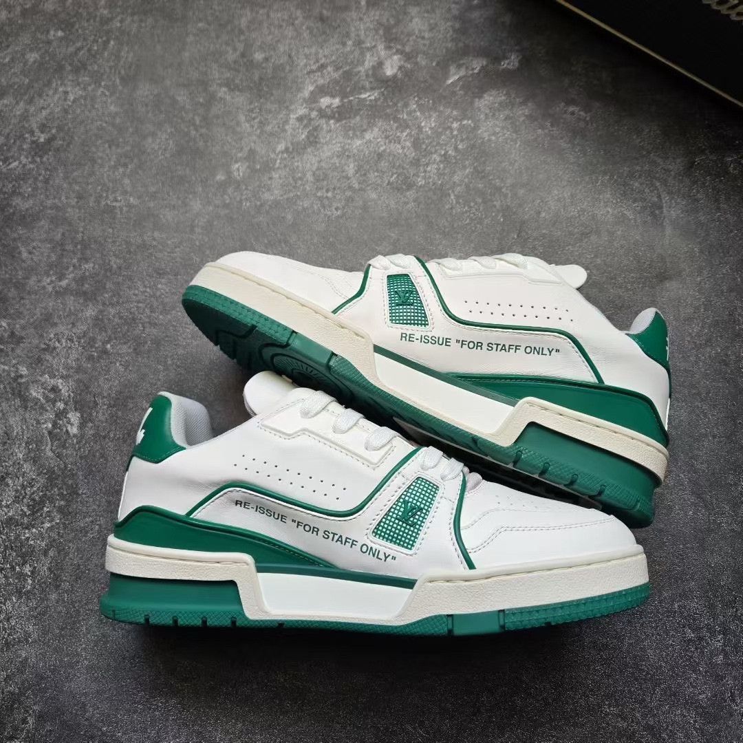 Louis Vuitton Louis Vuitton Training Green Lowtop Sneakers 37 Women Size US 6.5 / IT 36.5 - 2 Thumbnail