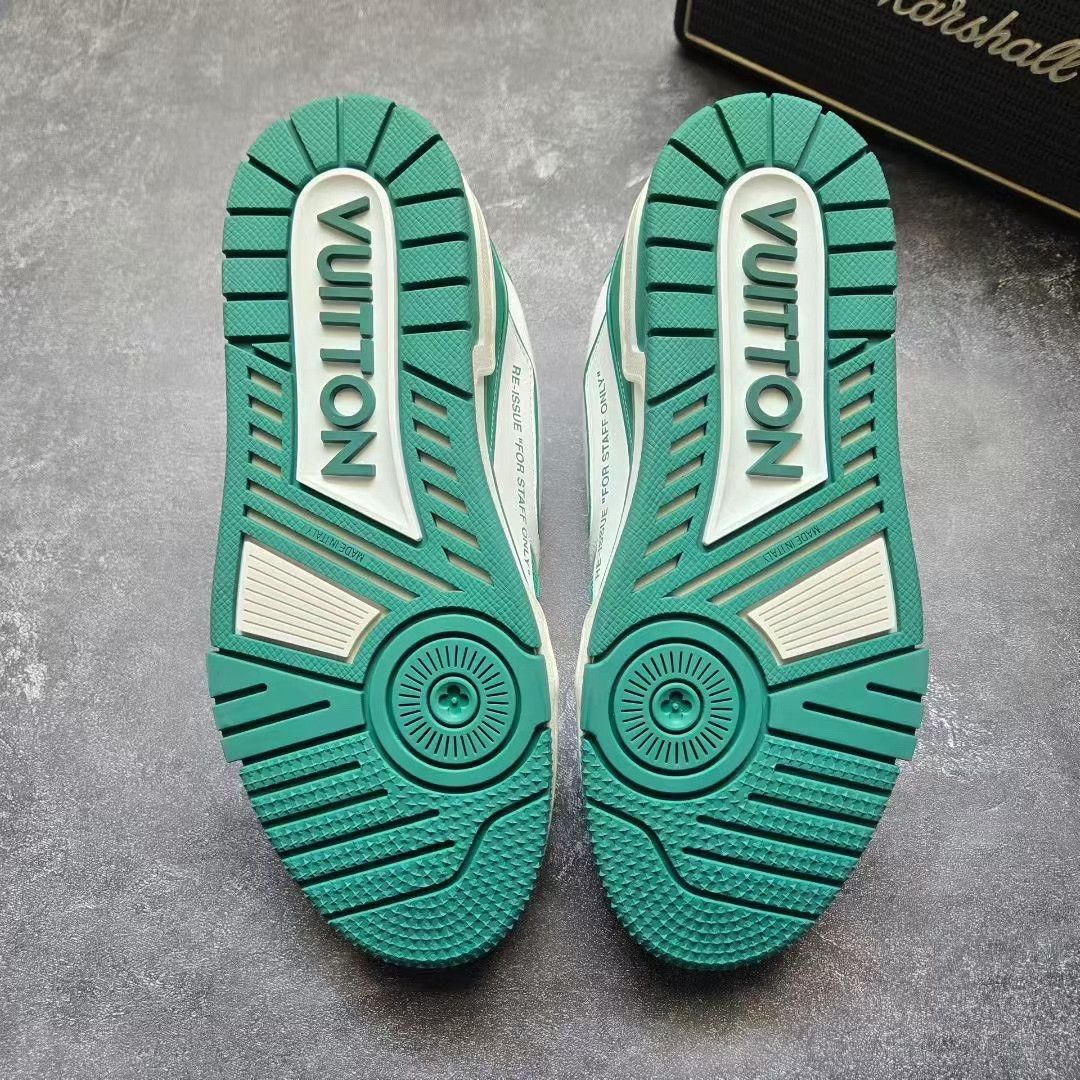 Louis Vuitton Louis Vuitton Training Green Lowtop Sneakers 37 Women Size US 6.5 / IT 36.5 - 7 Thumbnail