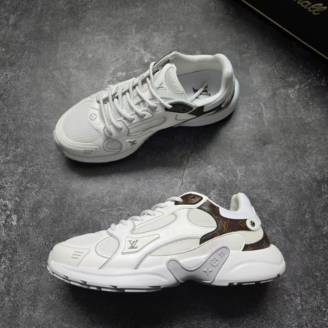 Louis Vuitton Louis Vuitton Lowtop Sneakers 25 Women Size US 8 / IT 38 - 4 Thumbnail