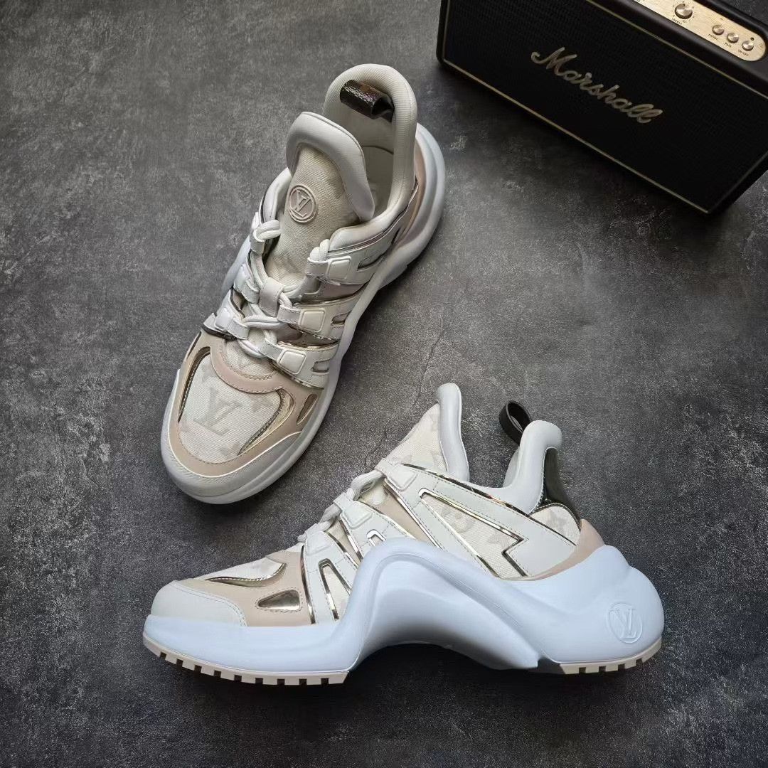 Louis Vuitton Louis Vuitton Lowtop Sneakers 41 Men Size US 8.5 / EU 41-42 - 4 Thumbnail