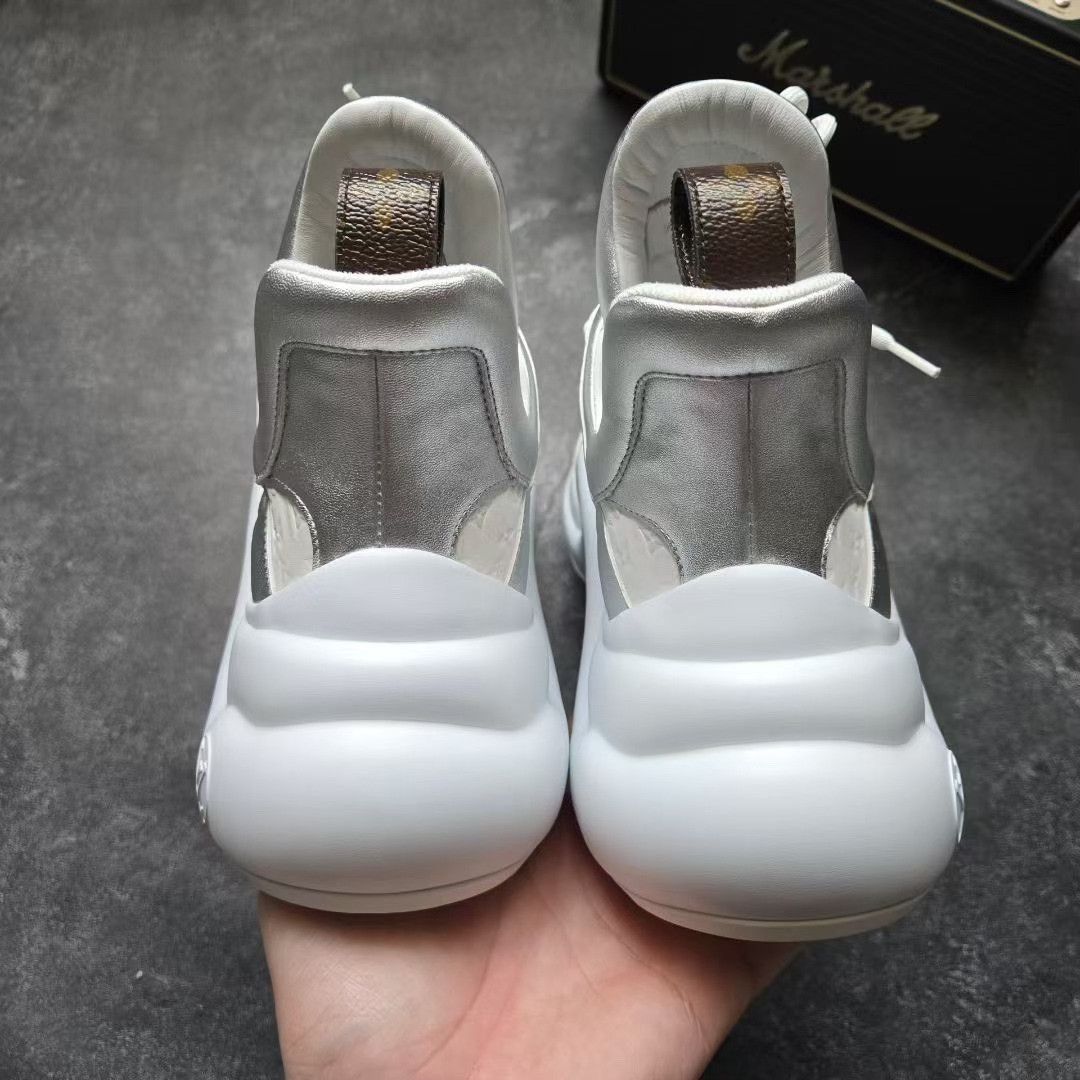 Louis Vuitton Louis Vuitton White Lowtop Sneakers 41 Men Size US 8.5 / EU 41-42 - 6 Thumbnail
