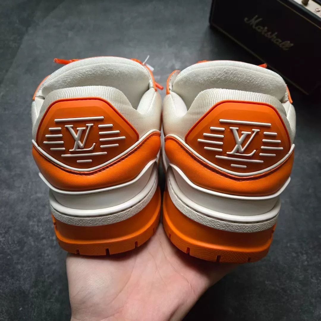 Louis Vuitton Louis Vuitton Training White Lowtop Sneakers 10.5 Men Size US 10.5 / EU 43-44 - 6 Thumbnail