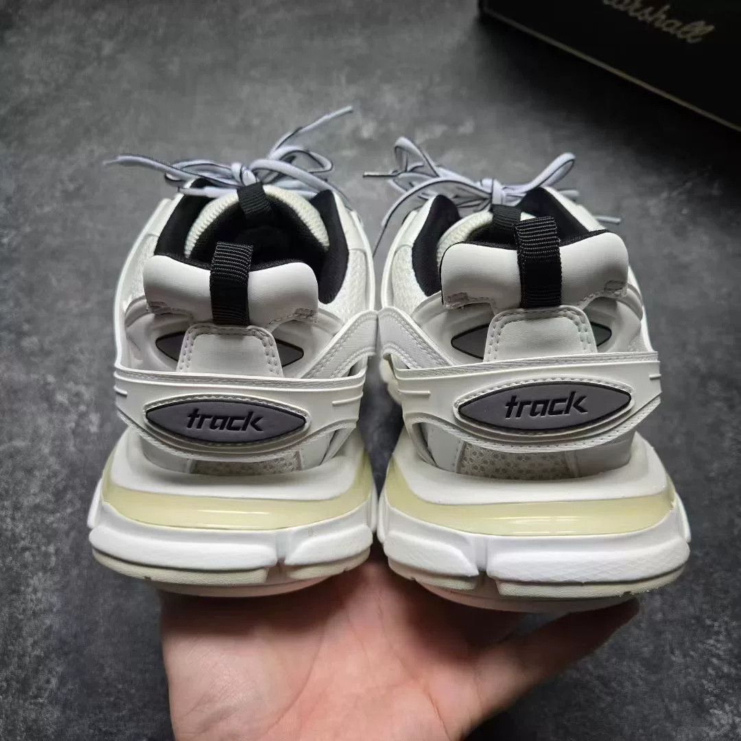 Balenciaga Balenciaga White Lowtop Sneakers 43 Men Size US 10 / EU 43 - 6 Thumbnail