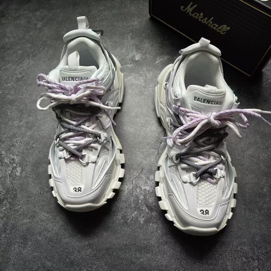 Balenciaga Balenciaga White Lowtop Sneakers 38 Women Size US 7.5 / IT 37.5 - 3 Thumbnail