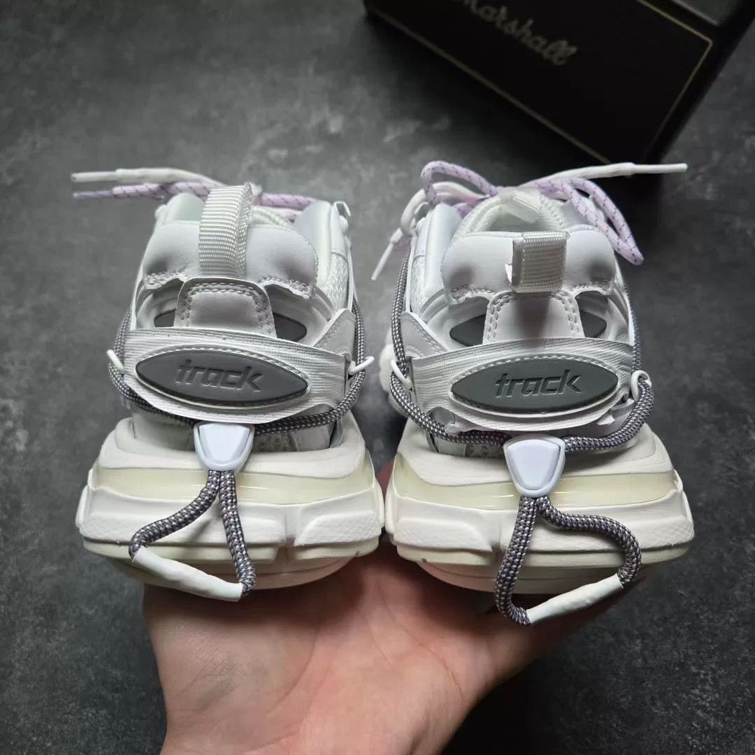 Balenciaga Balenciaga White Lowtop Sneakers 38 Women Size US 7.5 / IT 37.5 - 6 Thumbnail