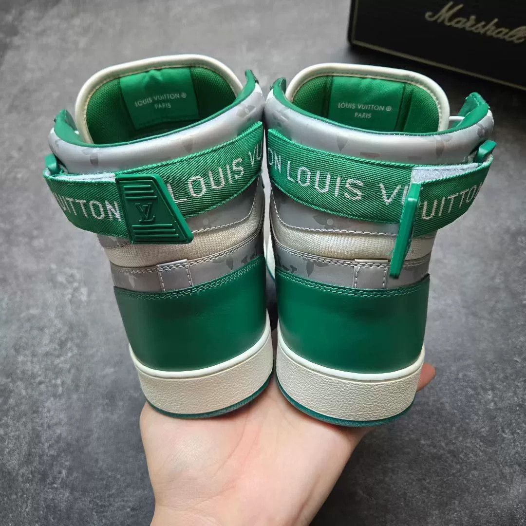 Louis Vuitton Louis Vuitton Green Lowtop Sneakers 41 Men Size US 8.5 / EU 41-42 - 6 Thumbnail