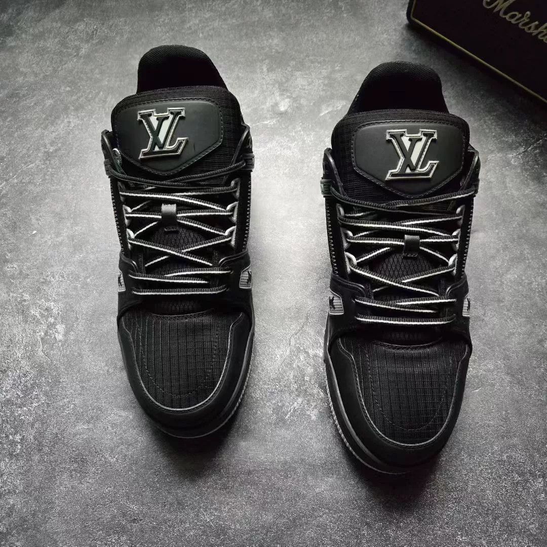 Louis Vuitton Louis Vuitton Training Black Lowtop Sneakers 25 Men Size US 10 / EU 43 - 3 Thumbnail