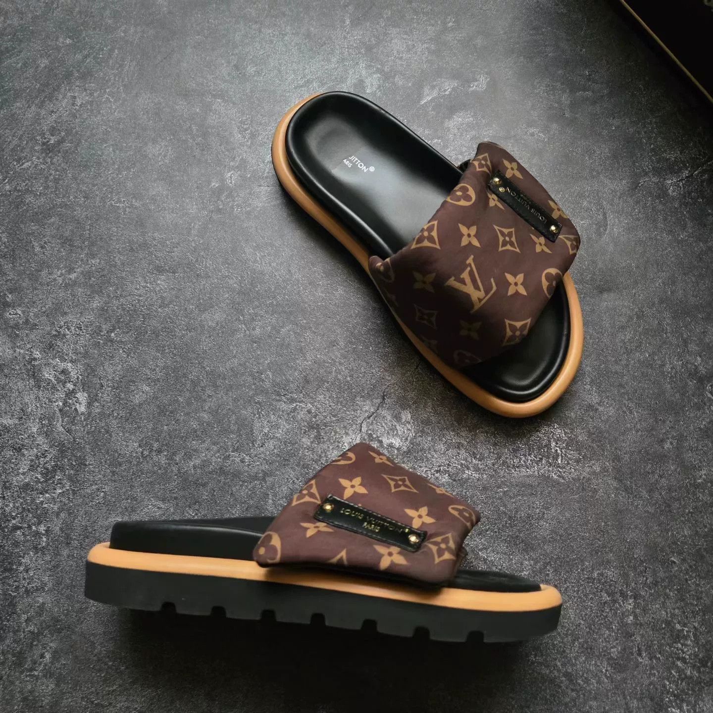 Louis Vuitton Louis Vuitton Sandals 37 Women Size US 6.5 / IT 36.5 - 5 Thumbnail