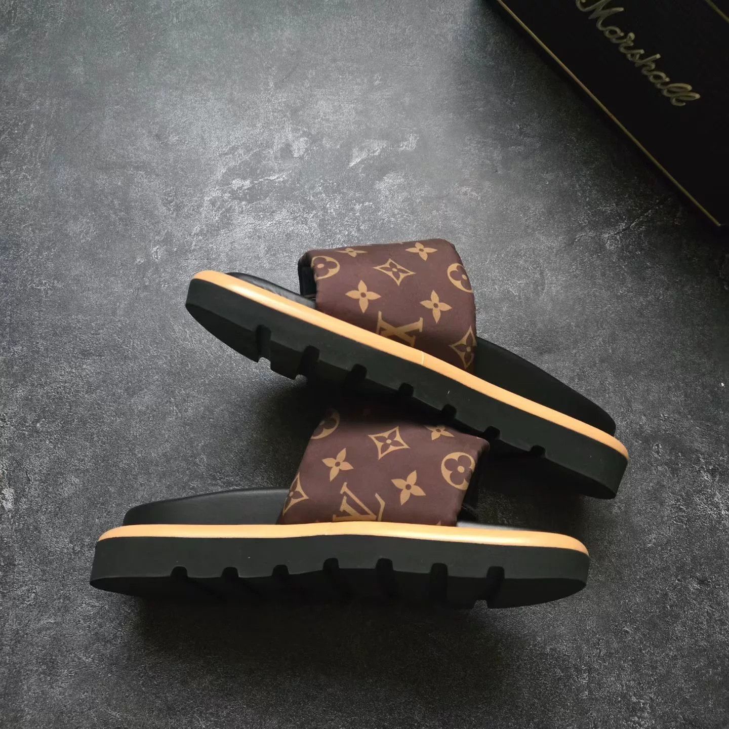 Louis Vuitton Louis Vuitton Sandals 37 Women Size US 6.5 / IT 36.5 - 2 Thumbnail