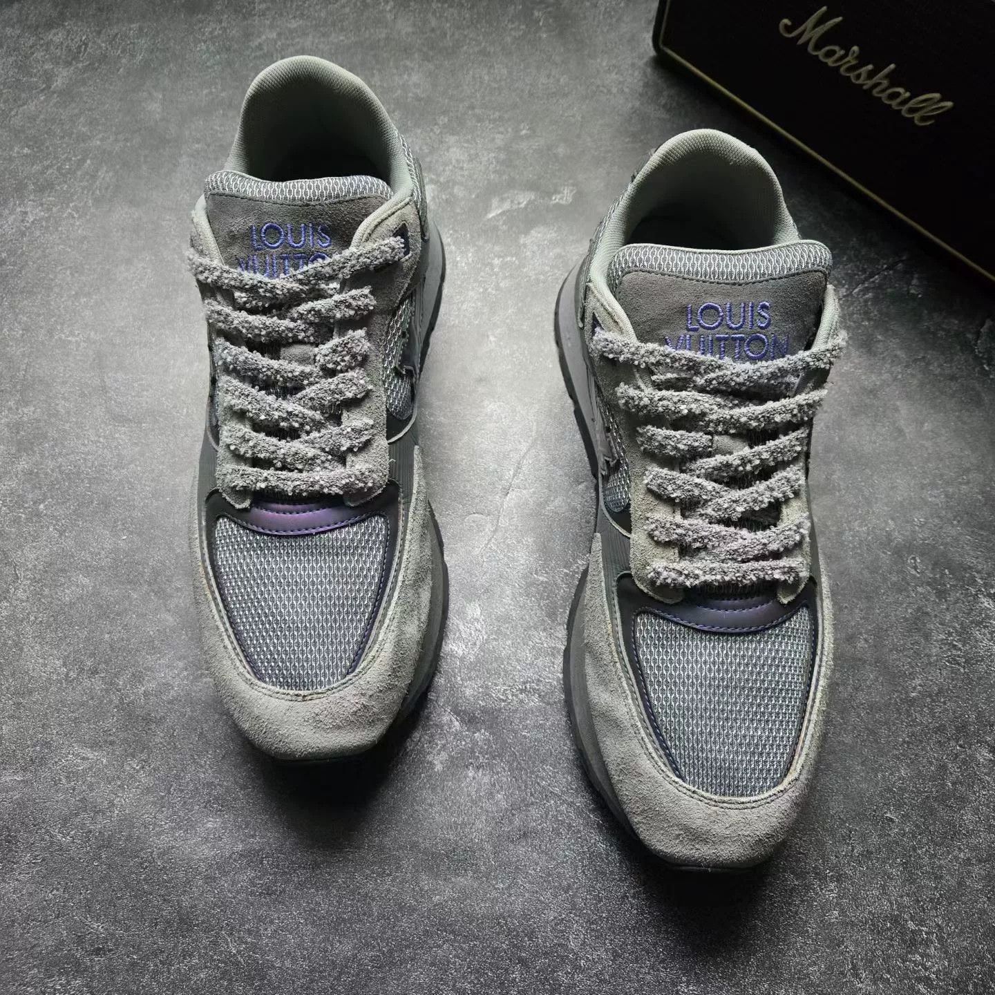 Louis Vuitton Louis Vuitton Gray Lowtop Sneakers 42 Men Size US 9 / EU 42 - 3 Thumbnail