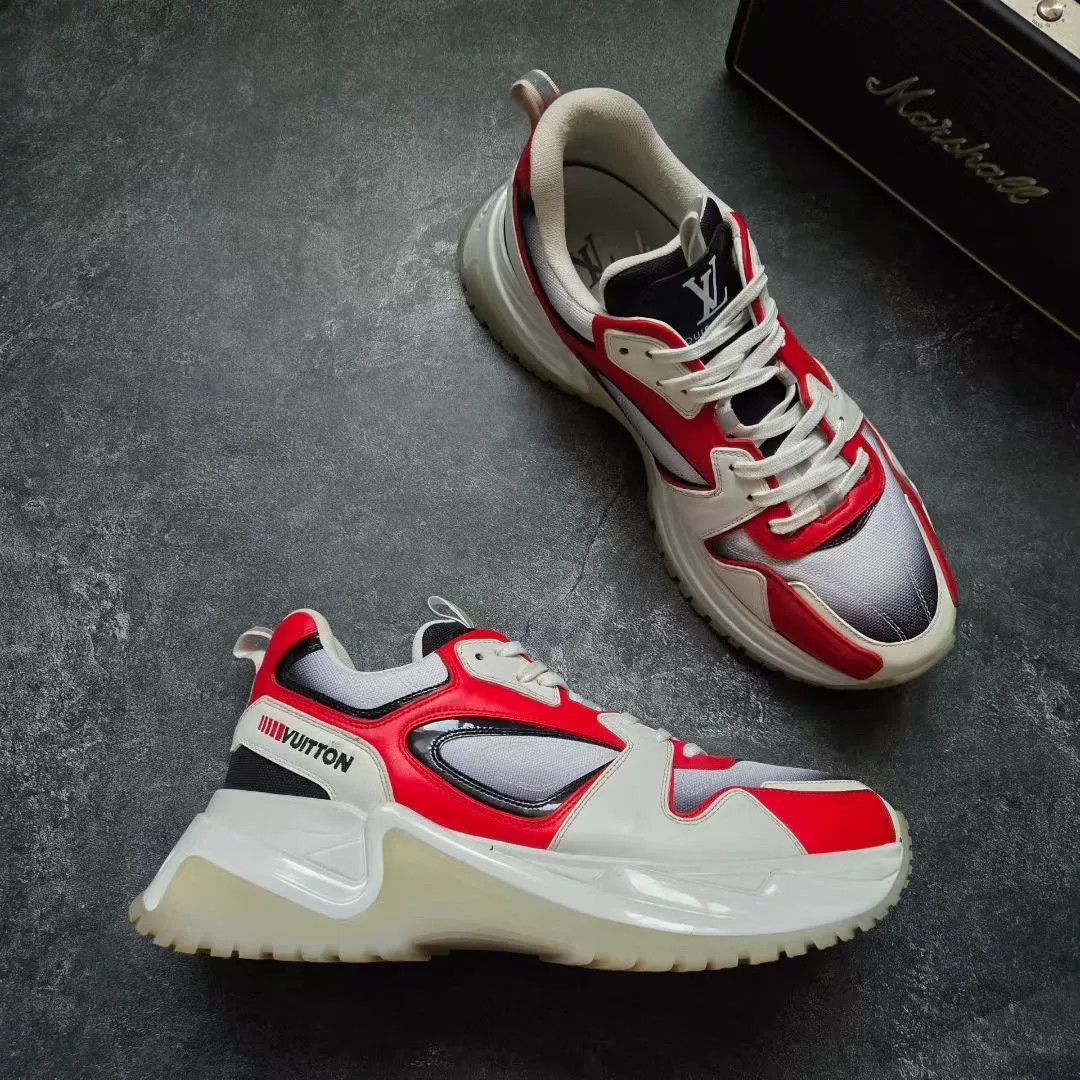 Louis Vuitton Louis Vuitton Red Lowtop Sneakers 9 Men Size US 9 / EU 42 - 4 Thumbnail