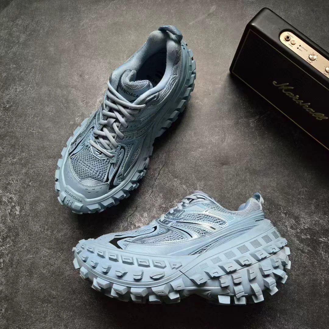 Balenciaga Balenciaga Blue Lowtop Sneakers 41 Men Size US 8.5 / EU 41-42 - 4 Thumbnail