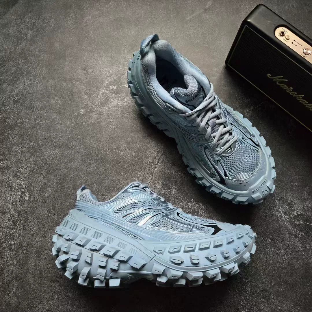 Balenciaga Balenciaga Blue Lowtop Sneakers 41 Men Size US 8.5 / EU 41-42 - 5 Thumbnail