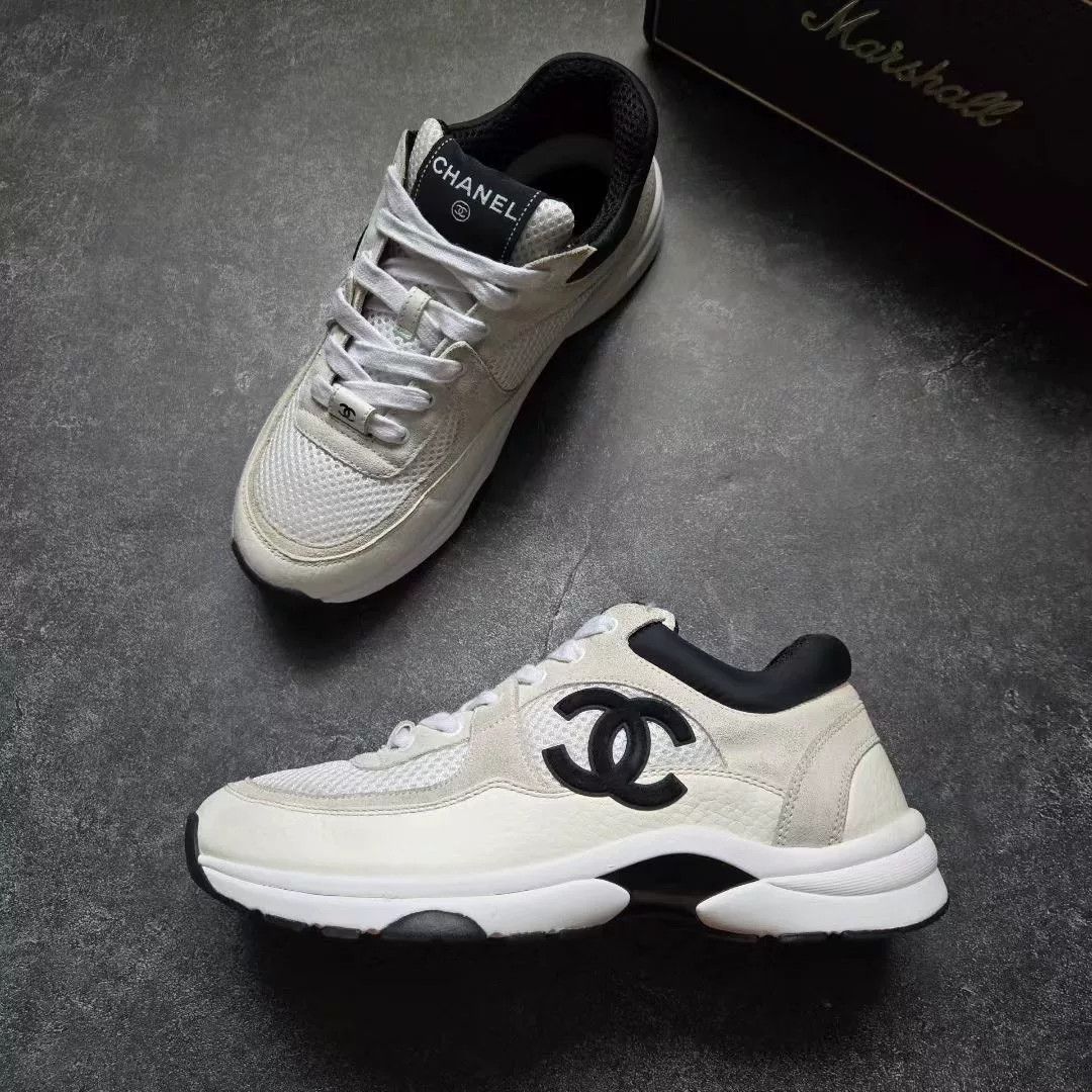 Chanel Chanel Black Lowtop Sneakers 37 Women Size US 6.5 / IT 36.5 - 4 Thumbnail