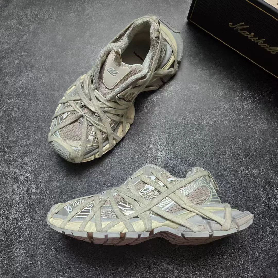 Balenciaga Balenciaga Gray Lowtop Sneakers XXXL Men Size US 10 / EU 43 - 4 Thumbnail
