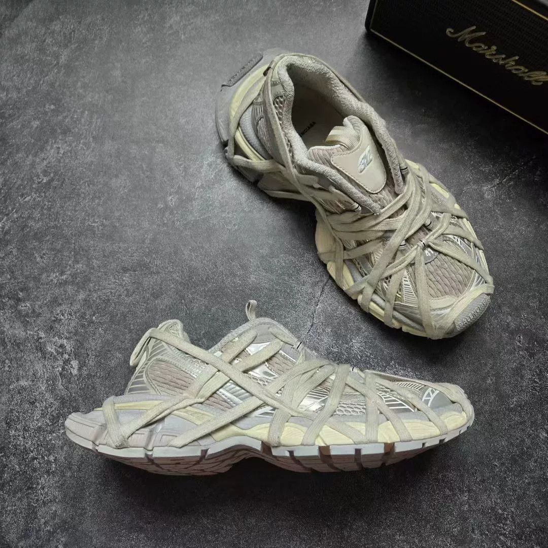 Balenciaga Balenciaga Gray Lowtop Sneakers XXXL Men Size US 10 / EU 43 - 5 Thumbnail