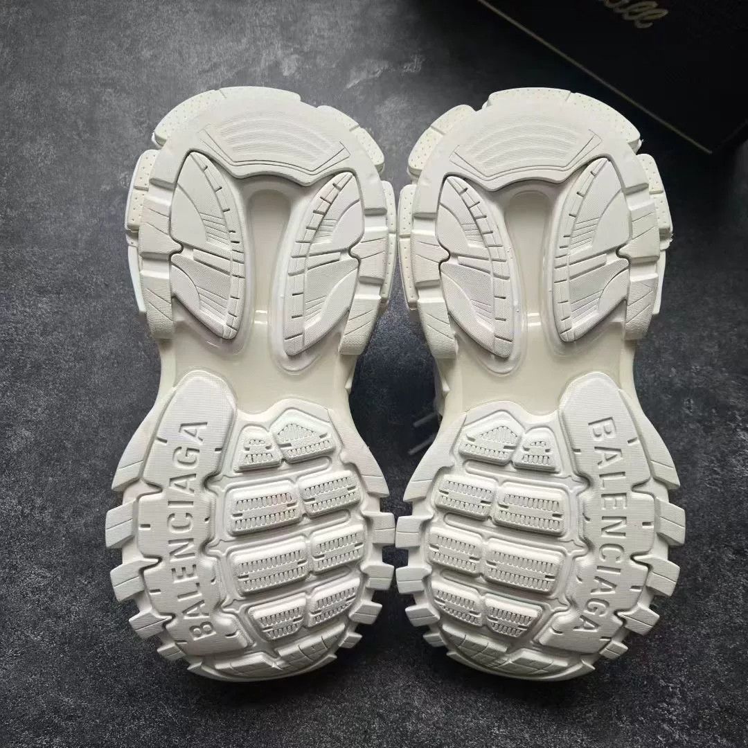 Balenciaga Balenciaga Graphic Lowtop Sneakers 38 Women Size US 7.5 / IT 37.5 - 7 Thumbnail