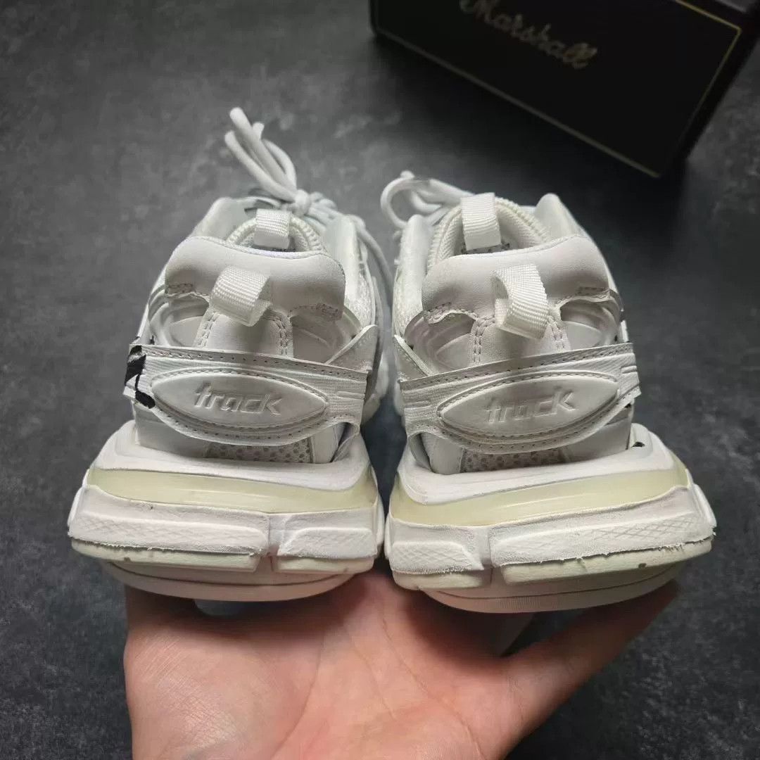 Balenciaga Balenciaga Graphic Lowtop Sneakers 38 Women Size US 7.5 / IT 37.5 - 6 Thumbnail