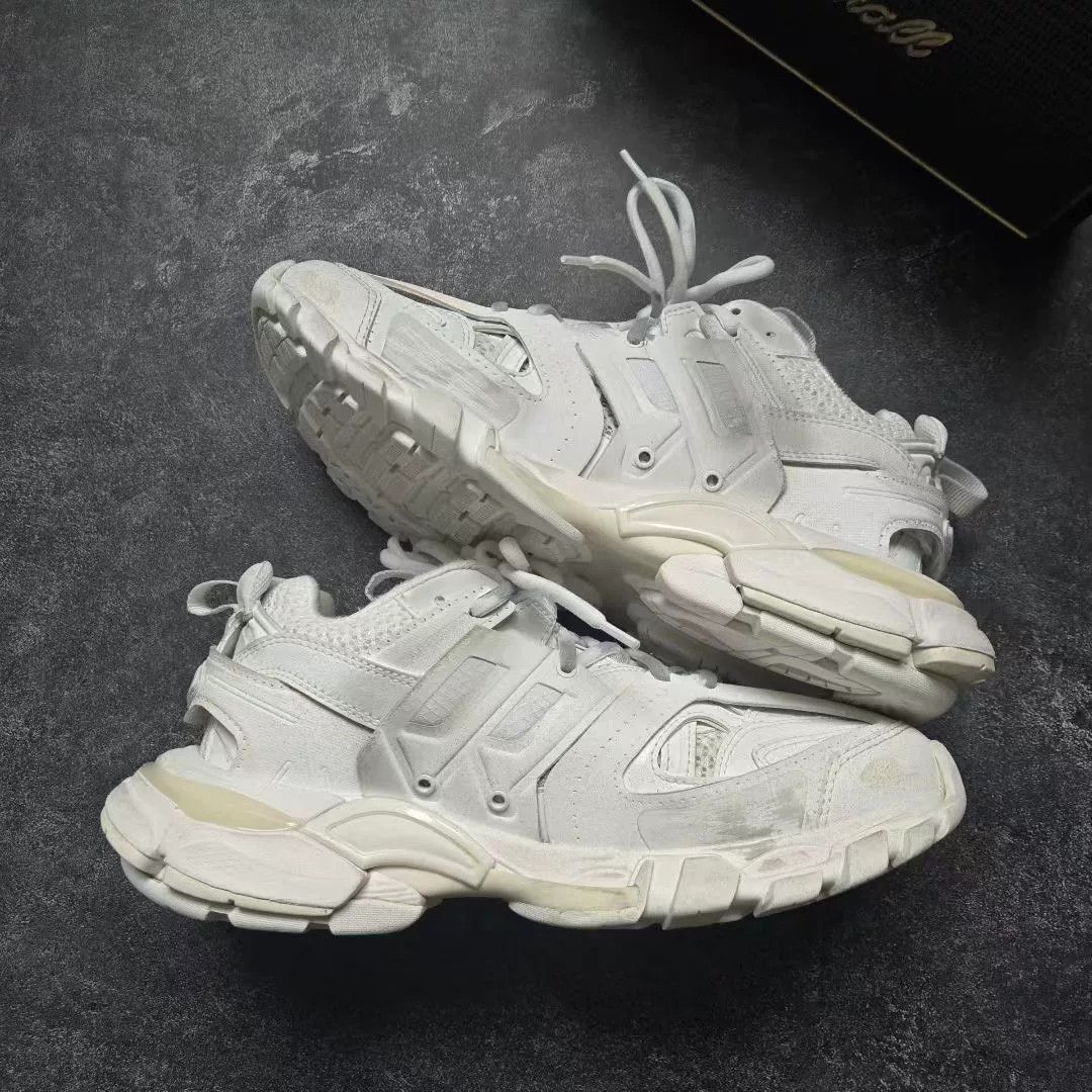 Balenciaga Balenciaga Graphic Lowtop Sneakers 38 Women Size US 7.5 / IT 37.5 - 2 Thumbnail