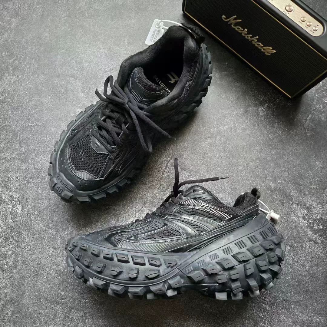 Balenciaga Balenciaga Black Lowtop Sneakers 40 Men Size US 7.5 / EU 40-41 - 4 Thumbnail