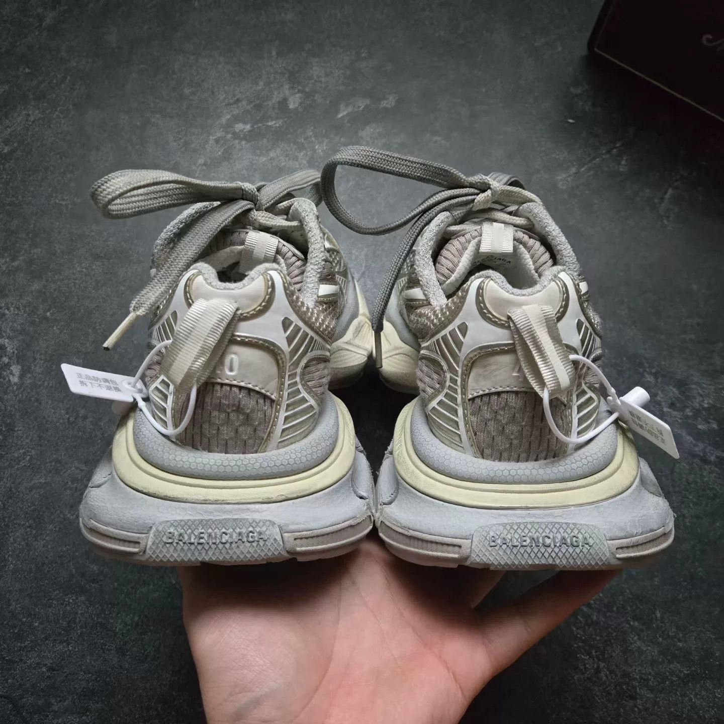 Balenciaga Balenciaga Beige Lowtop Sneakers XXXL Men Size US 10 / EU 43 - 7 Thumbnail