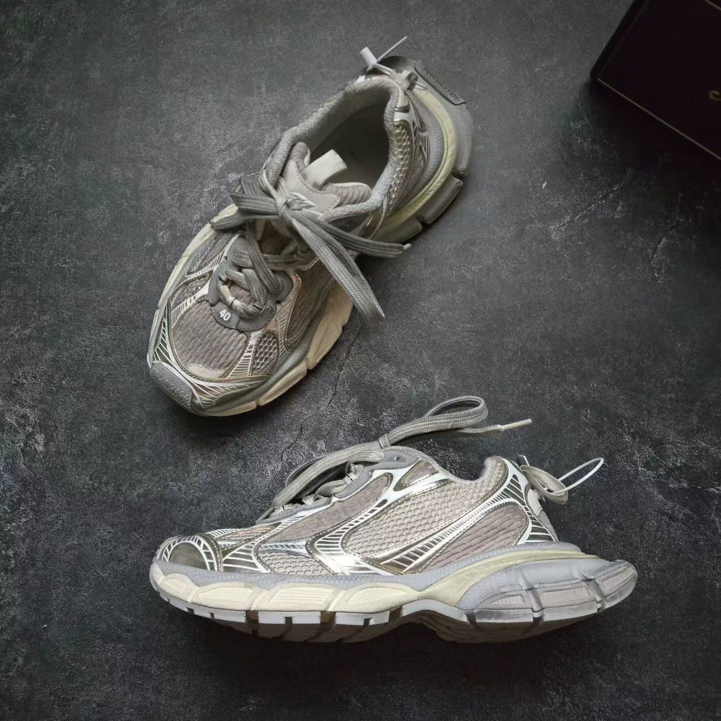 Balenciaga Balenciaga Beige Lowtop Sneakers XXXL Men Size US 10 / EU 43 - 4 Thumbnail