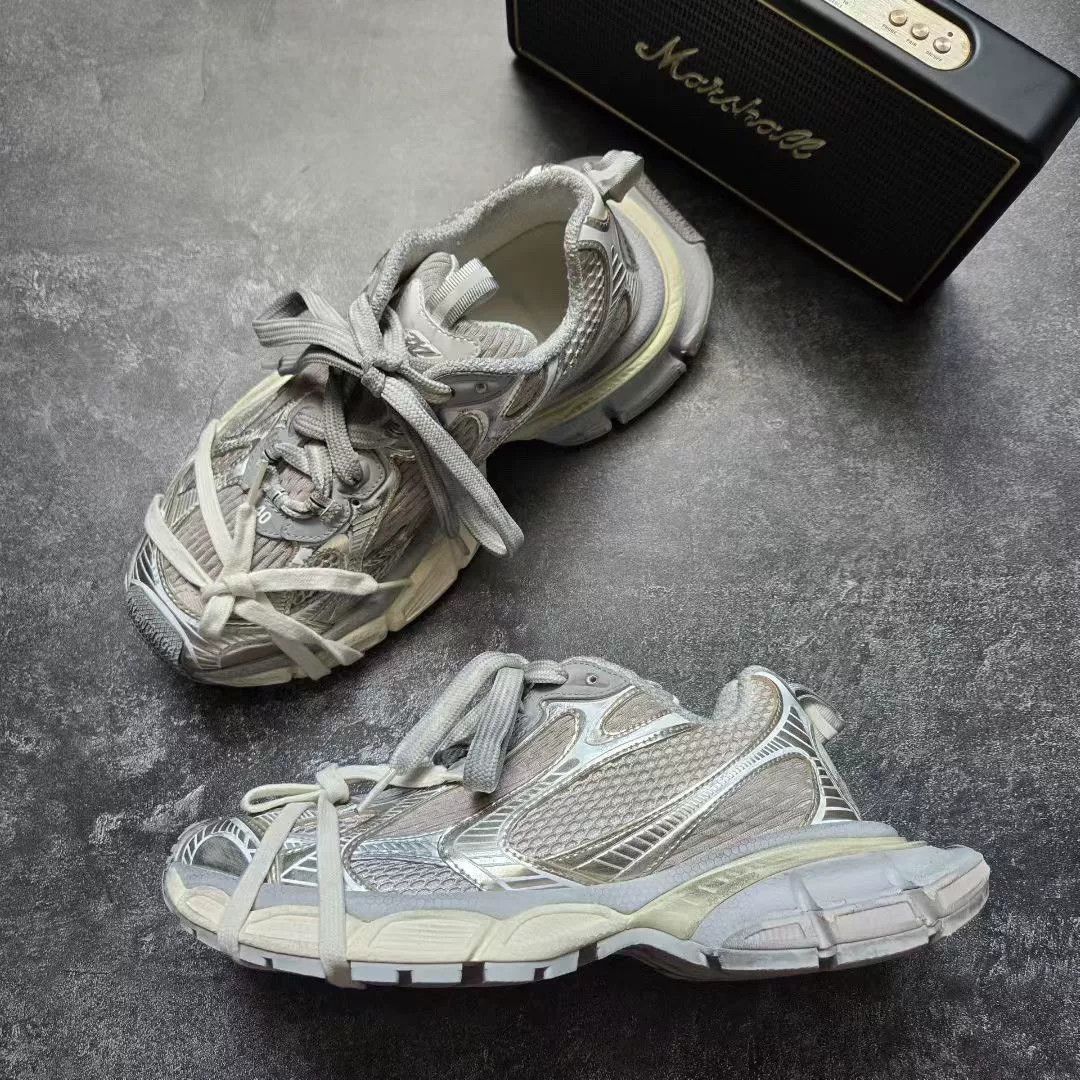 Balenciaga Balenciaga Beige Lowtop Sneakers XXXL Men Size US 10 / EU 43 - 4 Thumbnail